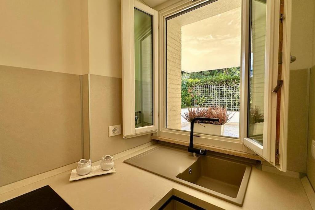 Apartment Elegant With Terrace In Balduina Rom